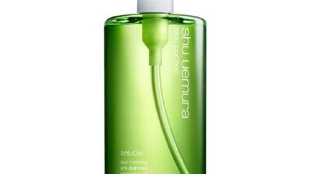 The Ultimate Guide to Shu Uemura Cleansing Oil: Unleashing the Power of Gentle Skincare