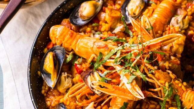 Delicioso Spanish Delights: Unveiling the Art of Paella Catering