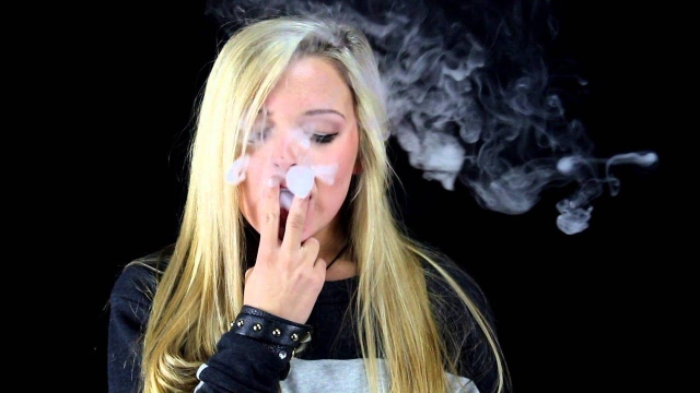 Unveiling the Vape Craze: A Deep Dive into the World of Vapes